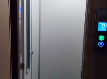 ISOVEM PELLICOLE - Pellicole privacy e vetrofanie decorative ASCENSORE